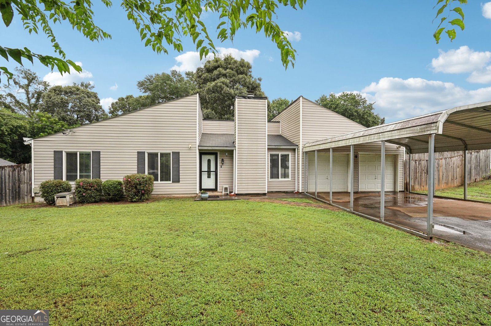 112 Sunnybrook Lane Woodstock - 1