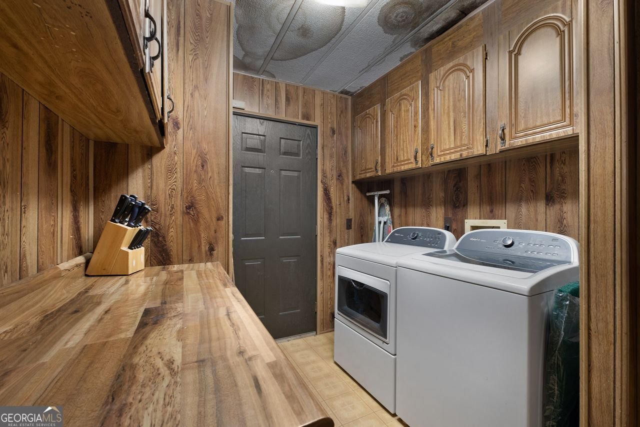 241 Cedarcrest Road Dallas - 23