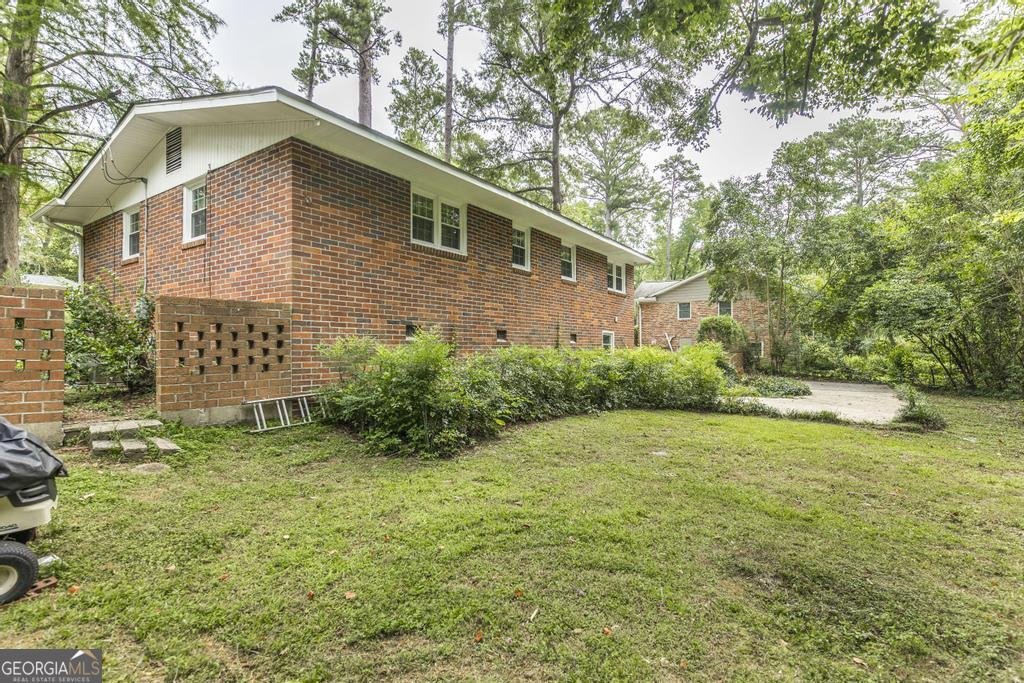 2840 Pierce Drive Macon - 33
