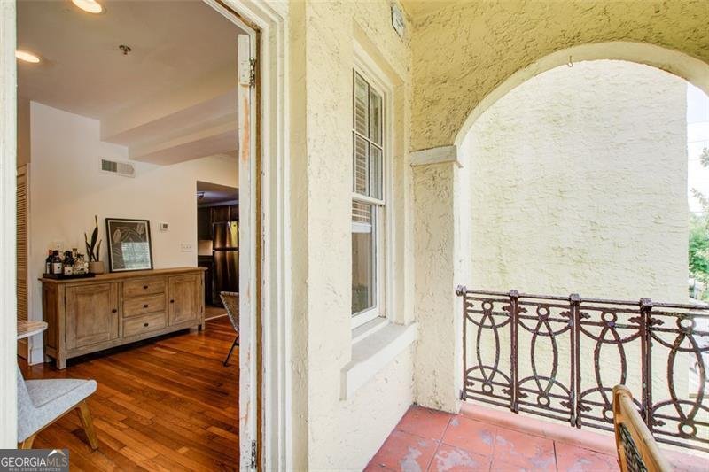2855 PEACHTREE Road Atlanta - 9