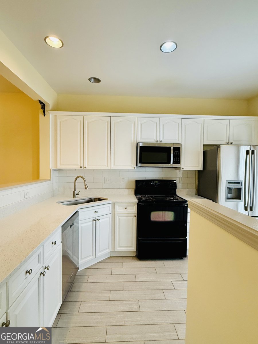 2331 Suwanee Pointe Drive Lawrenceville - 18