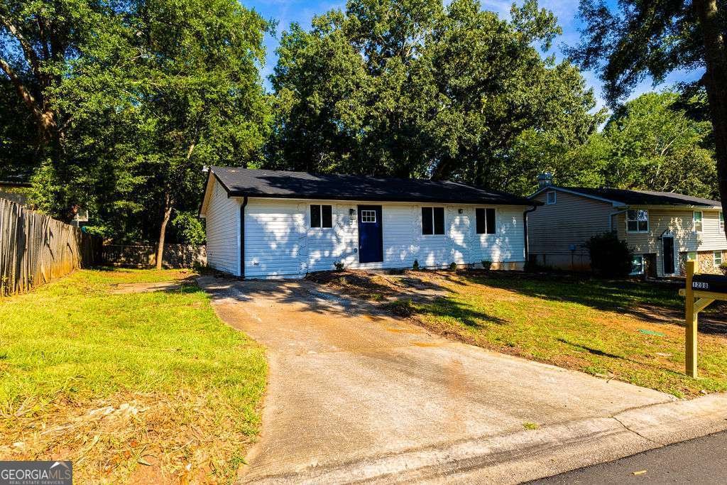1208 Mannbrook Drive Stone Mountain - 25