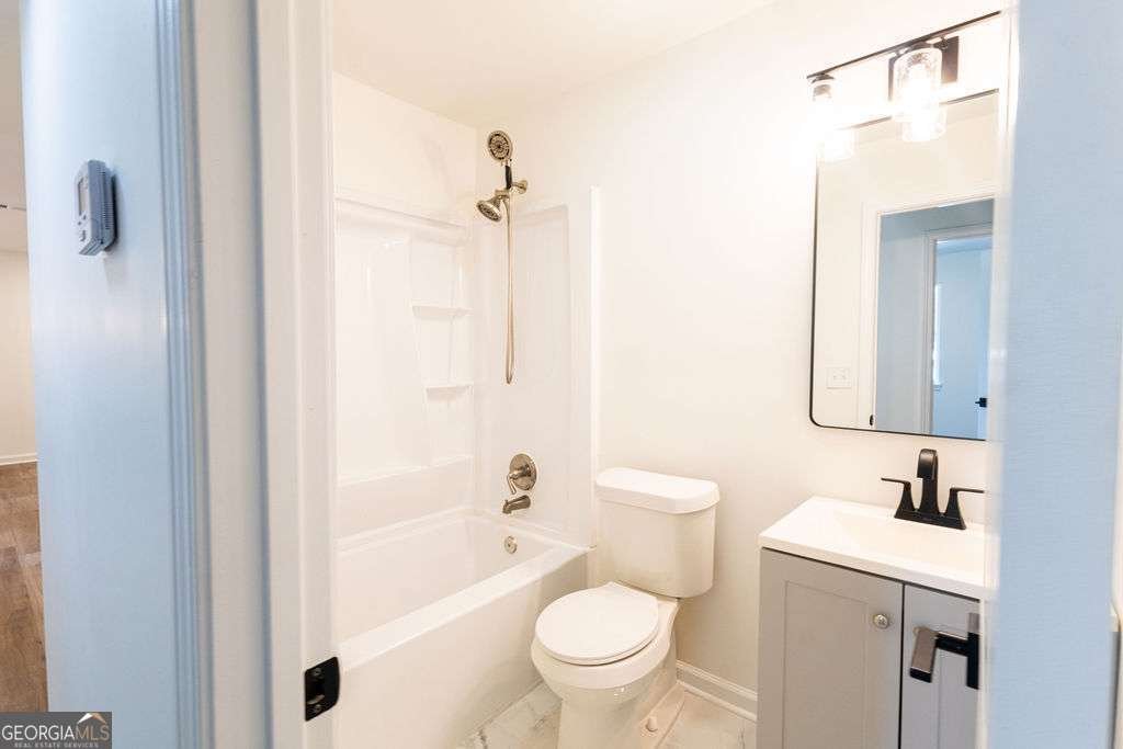 1208 Mannbrook Drive Stone Mountain - 4