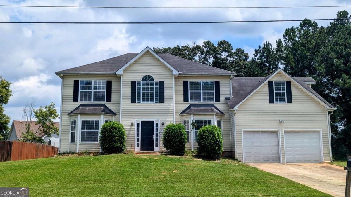 4192 Flakes Mill Manor Lane Ellenwood - 1
