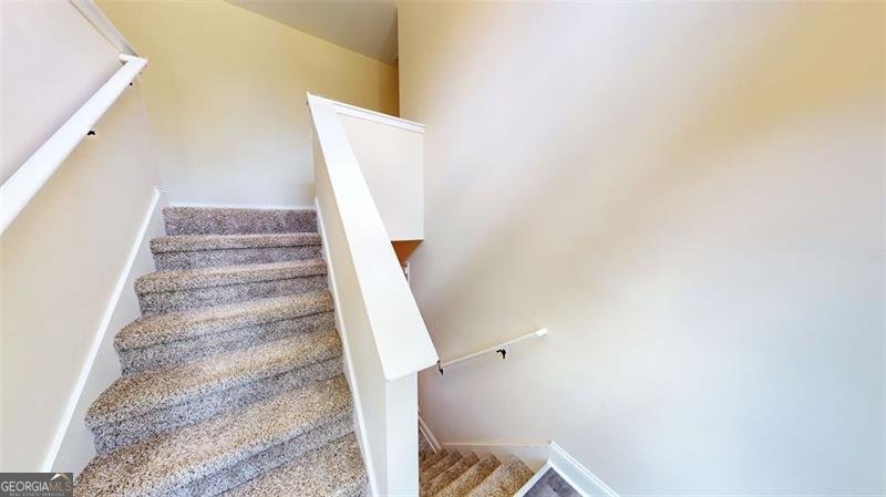 5667 DEERBERRY Gillsville - 31