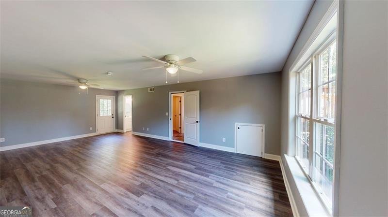 5667 DEERBERRY Gillsville - 34