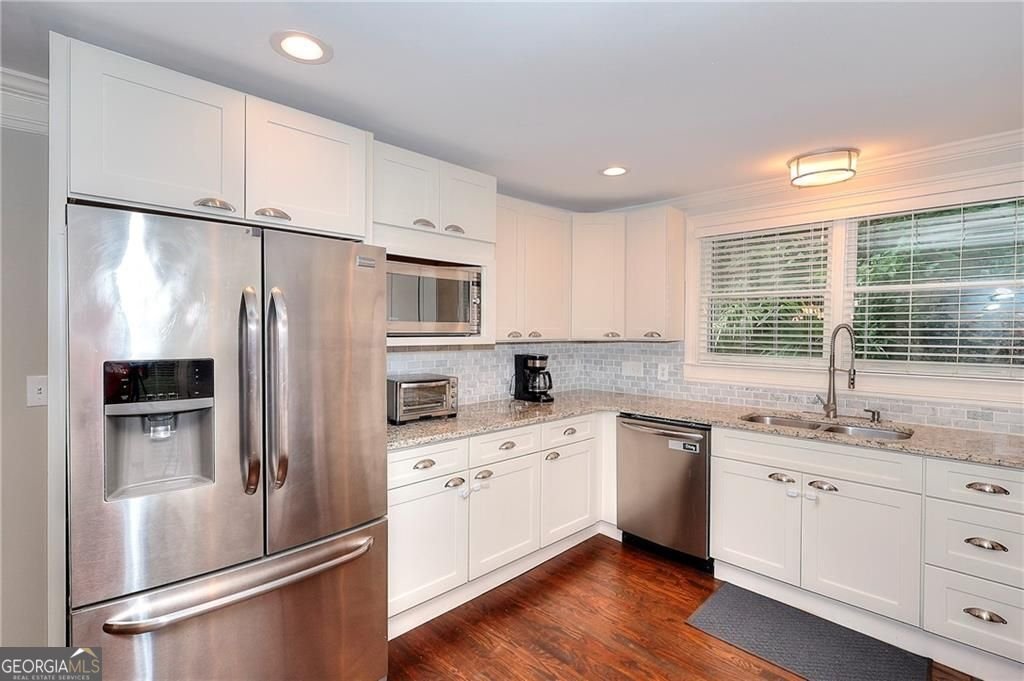 203 Flora Avenue Atlanta - 11
