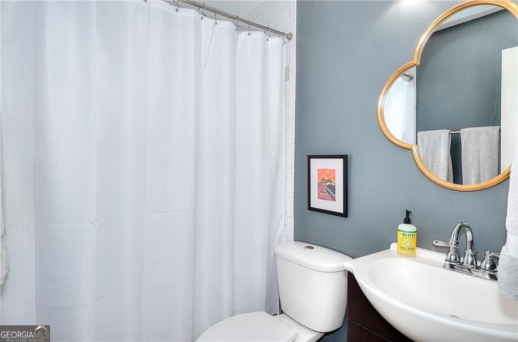 203 Flora Avenue Atlanta - 33