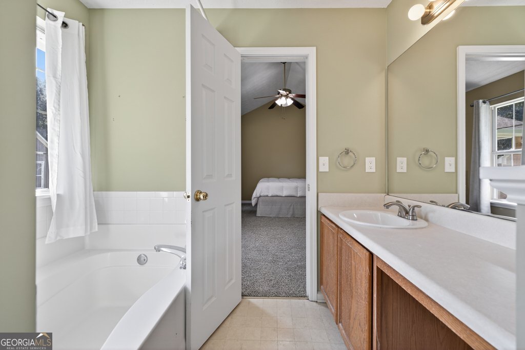 575 Mackinaw Drive Bethlehem - 21