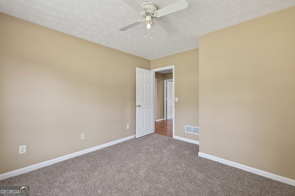 575 Mackinaw Drive Bethlehem - 27
