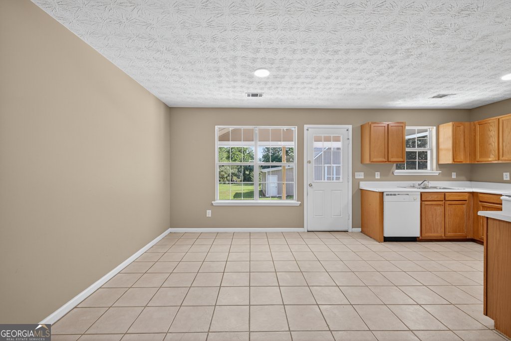 575 Mackinaw Drive Bethlehem - 5