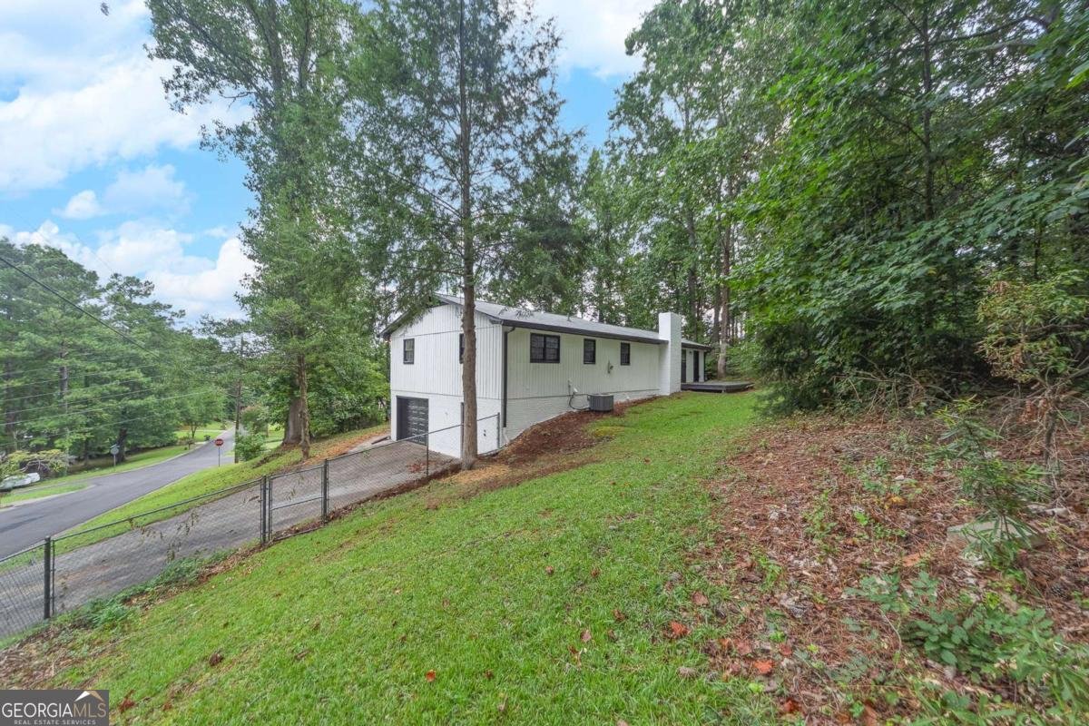 135 Golden Hills Drive Woodstock - 28
