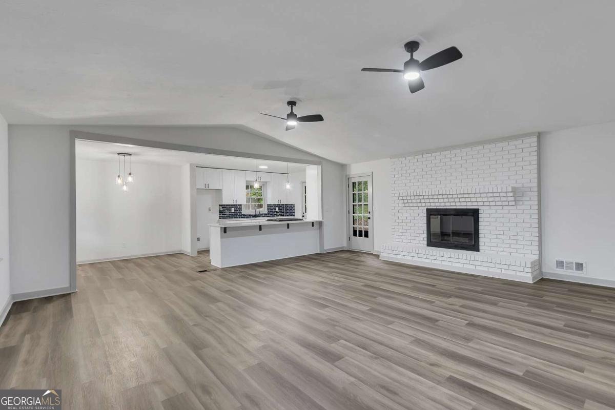 135 Golden Hills Drive Woodstock - 7