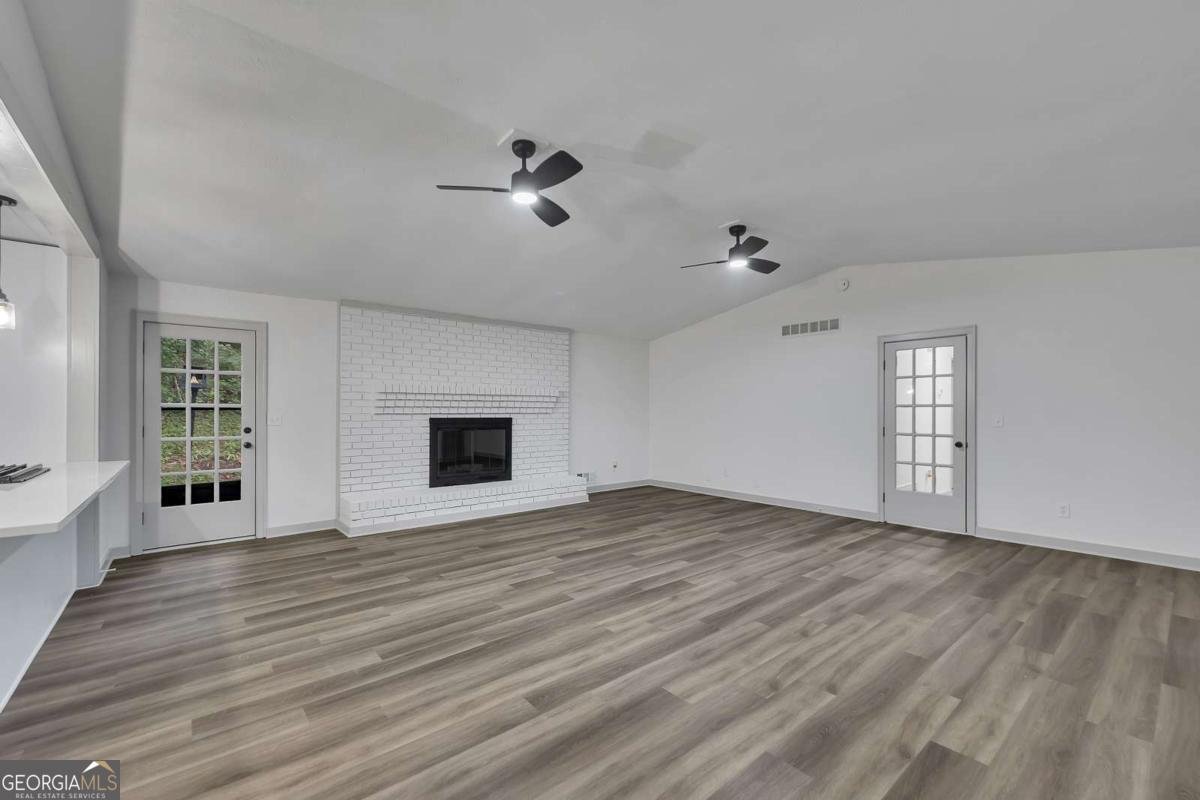 135 Golden Hills Drive Woodstock - 8