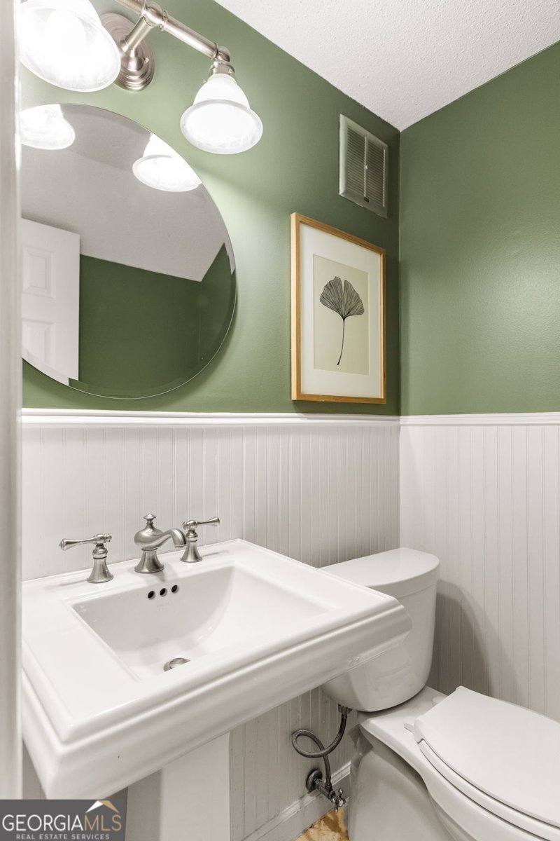 3451 Ashwood Lane Atlanta - 21