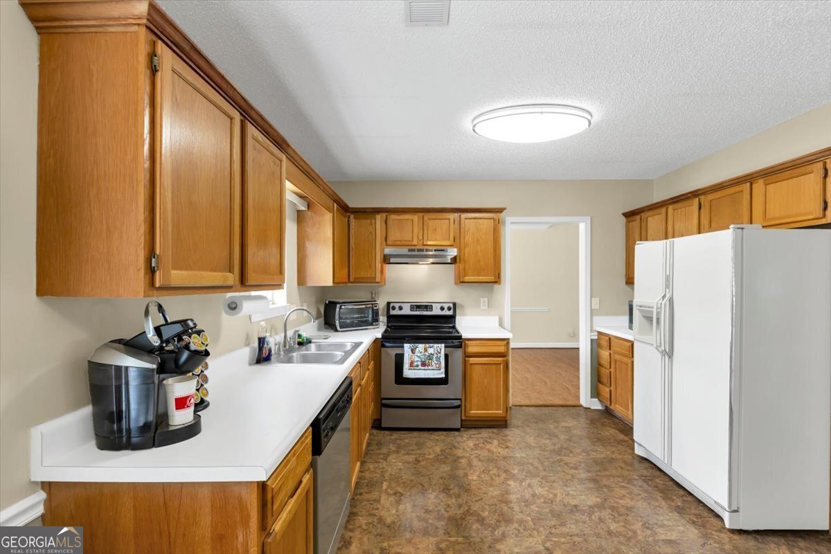 270 Woodgate Drive Fayetteville - 17
