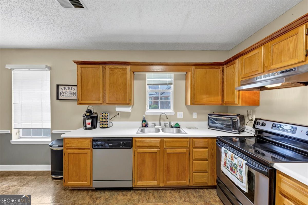 270 Woodgate Drive Fayetteville - 18
