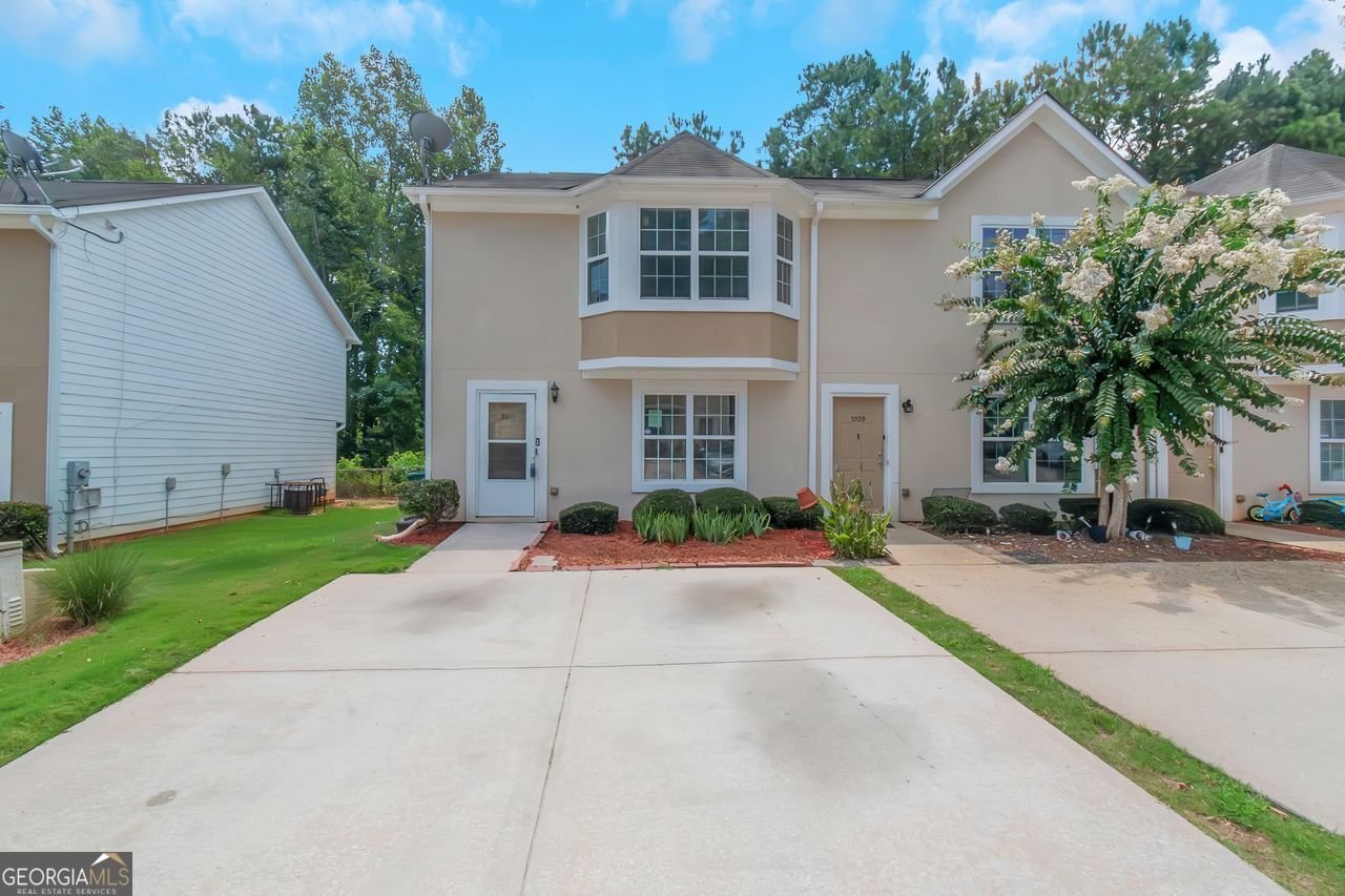 3011 Fields Drive Lithonia - 1