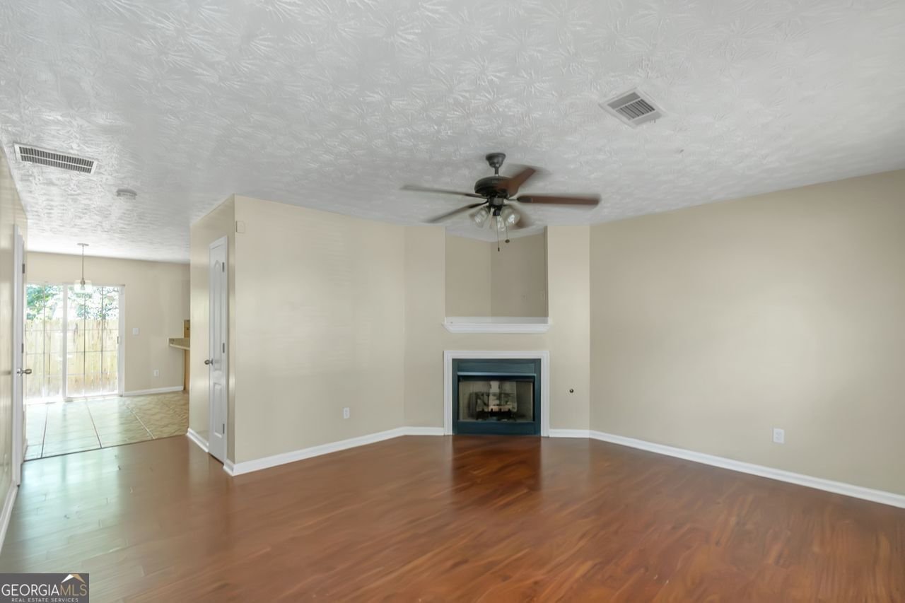 3011 Fields Drive Lithonia - 3