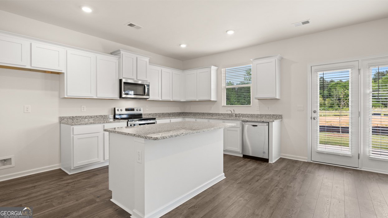 627 Whitman Lane Stockbridge - 4