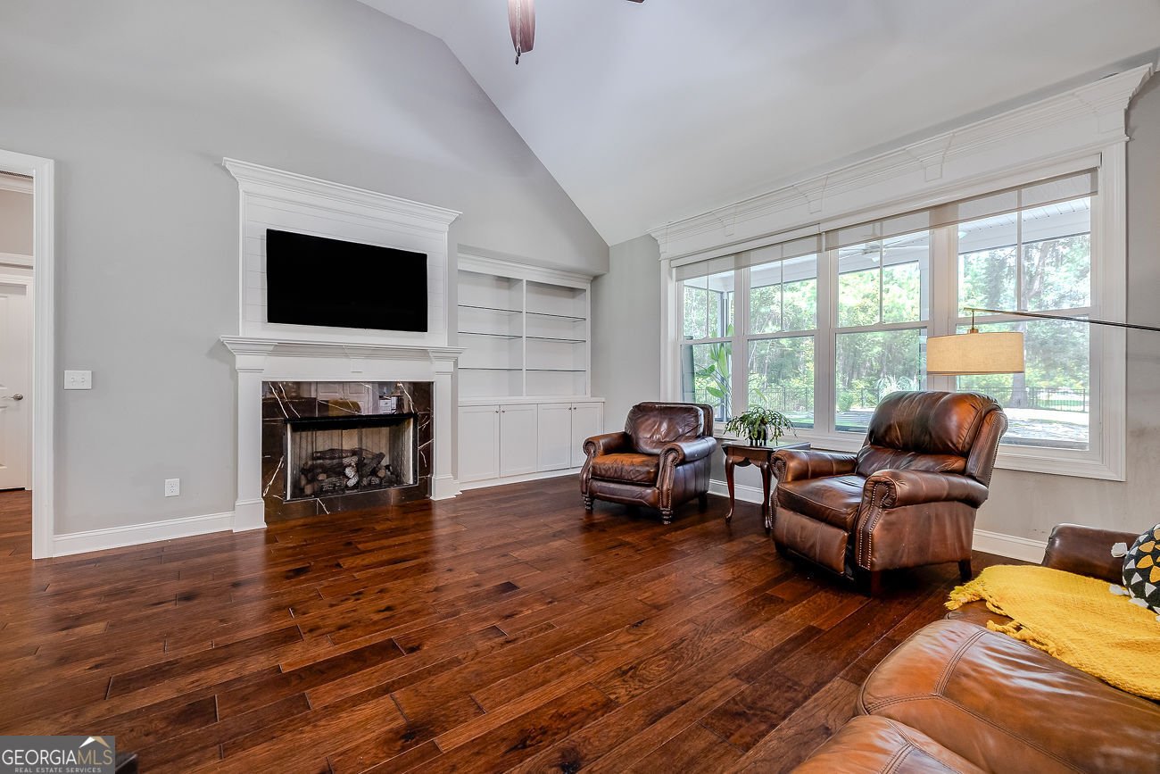 860 Saint Catherine Circle Richmond Hill - 10