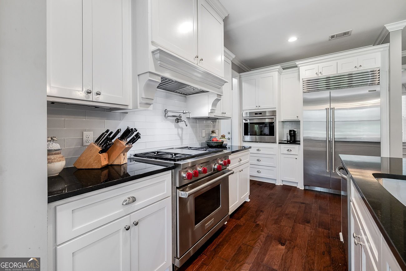 860 Saint Catherine Circle Richmond Hill - 17