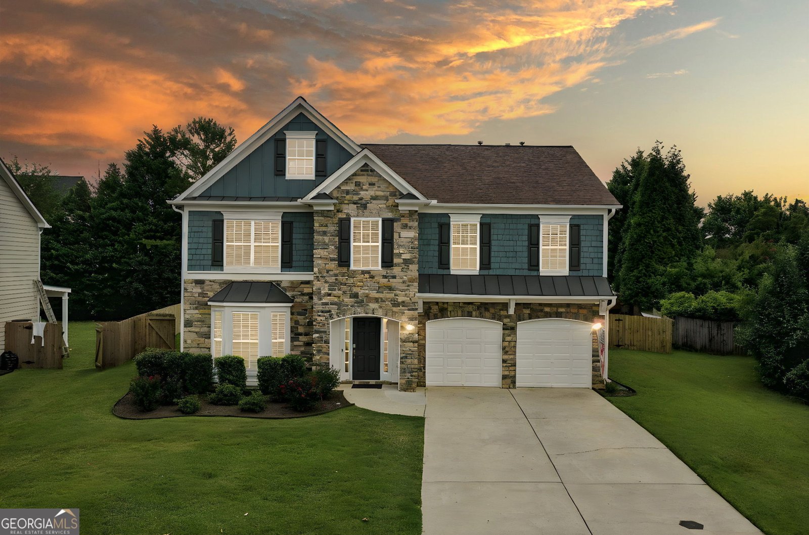 5525 Fieldfreen Drive Cumming - 1