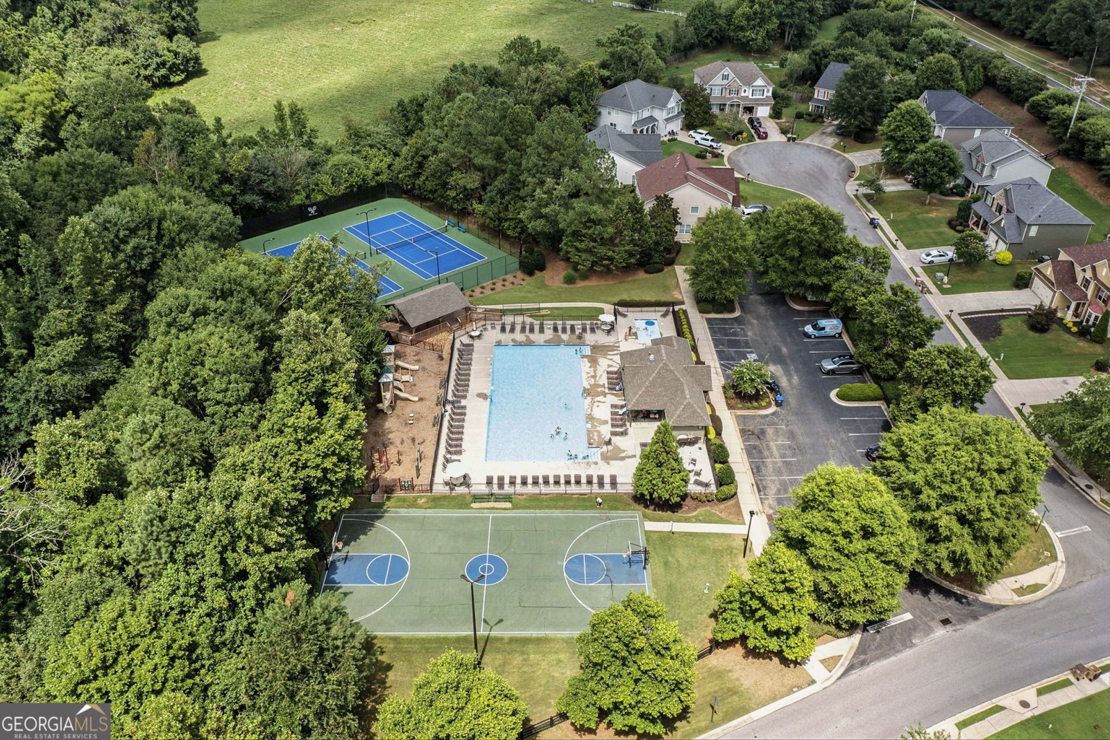 5525 Fieldfreen Drive Cumming - 33