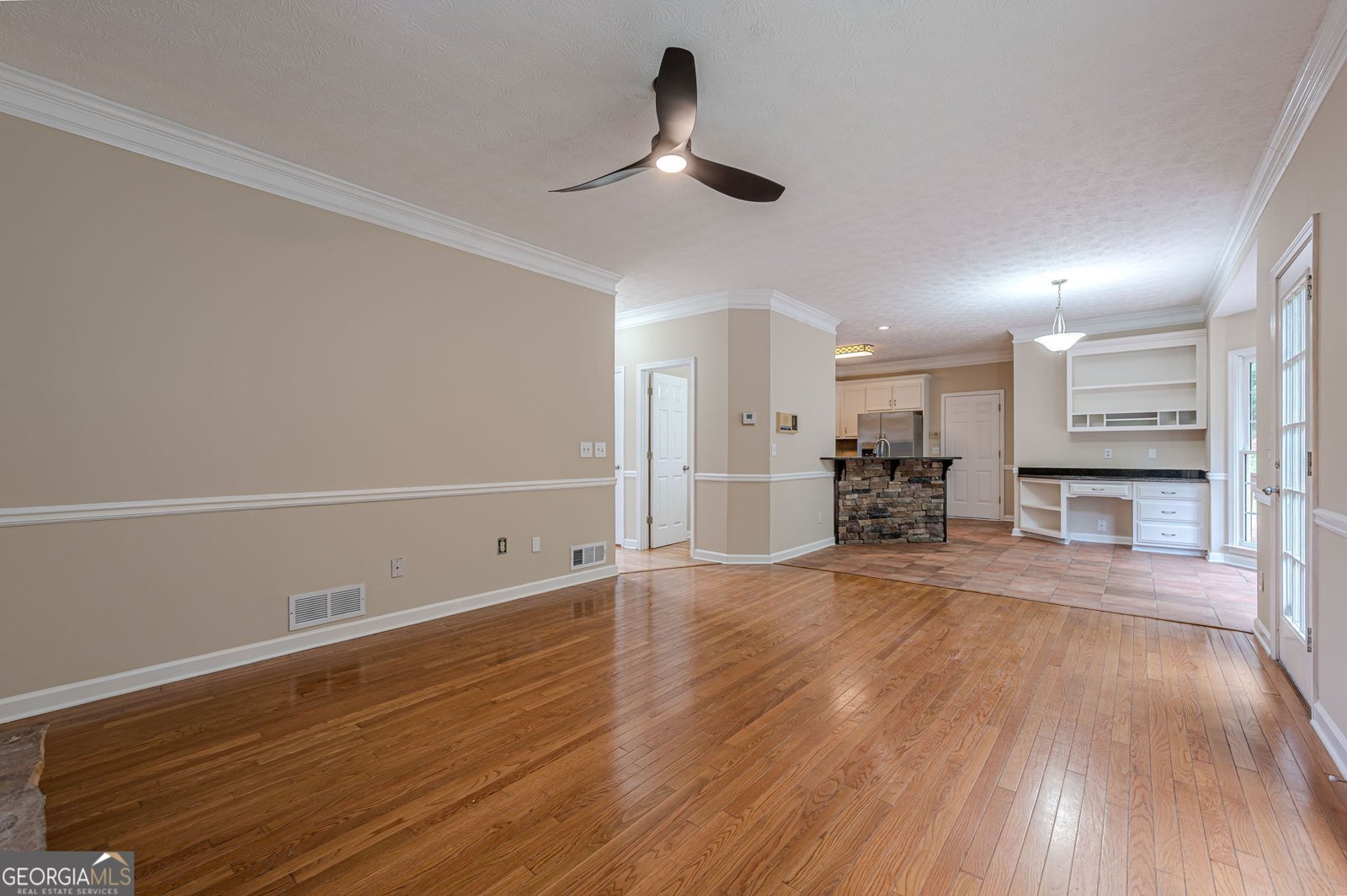1001 Ashfern Walk Woodstock - 20