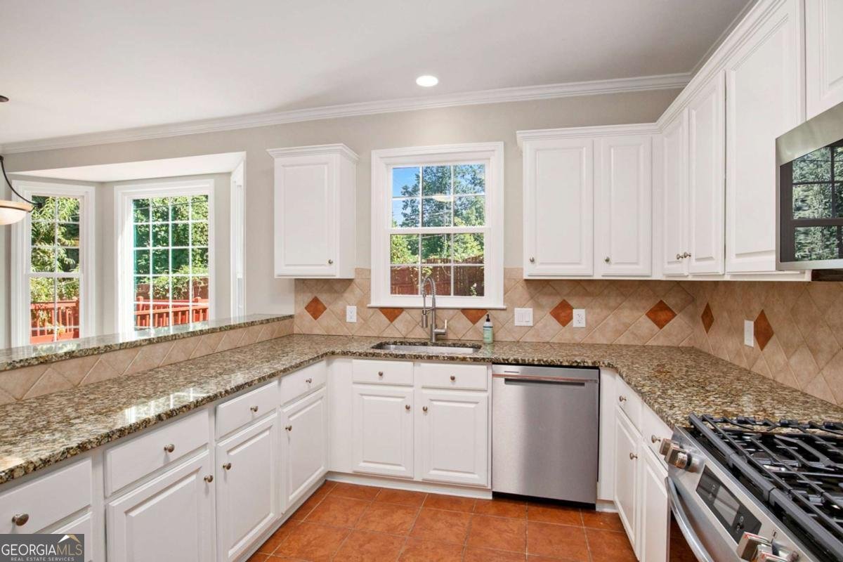 1950 Stonewyck Court Cumming - 8