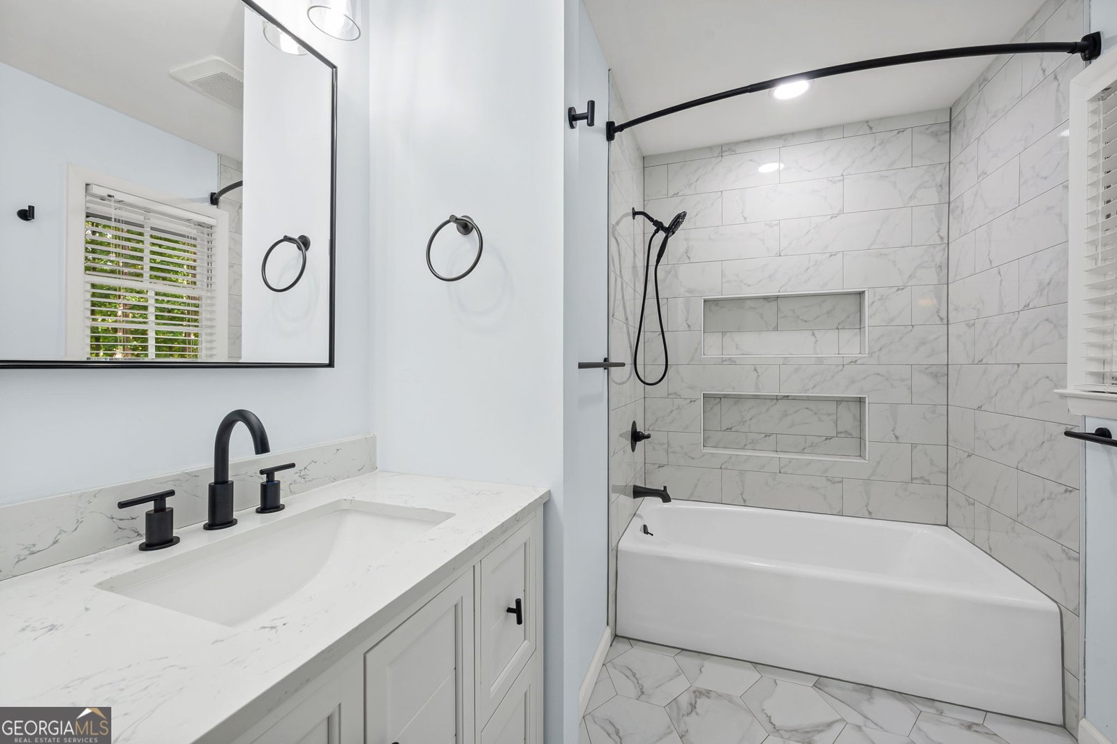 4470 LAKE IVANHOE Drive Tucker - 2
