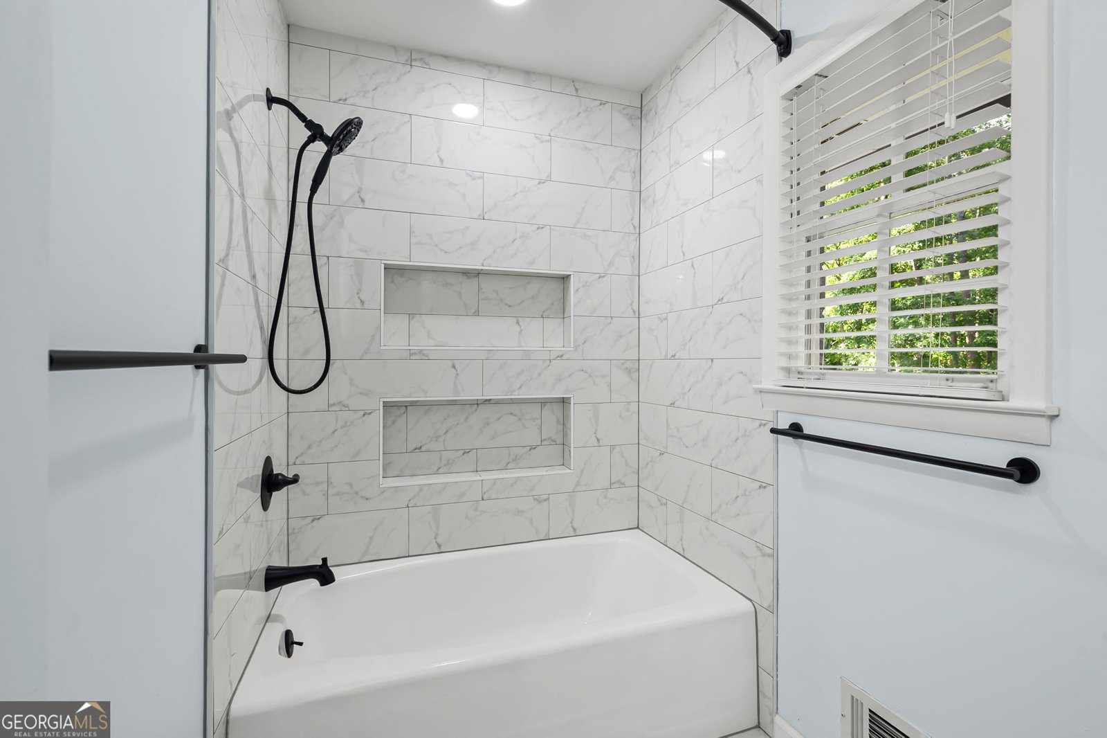 4470 LAKE IVANHOE Drive Tucker - 3
