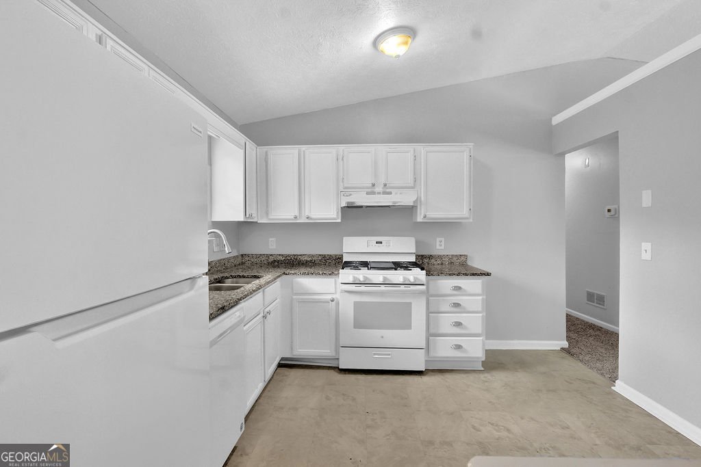 5598 Emerald Glen Stone Mountain - 15