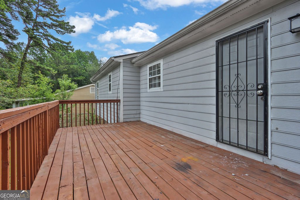 5598 Emerald Glen Stone Mountain - 33