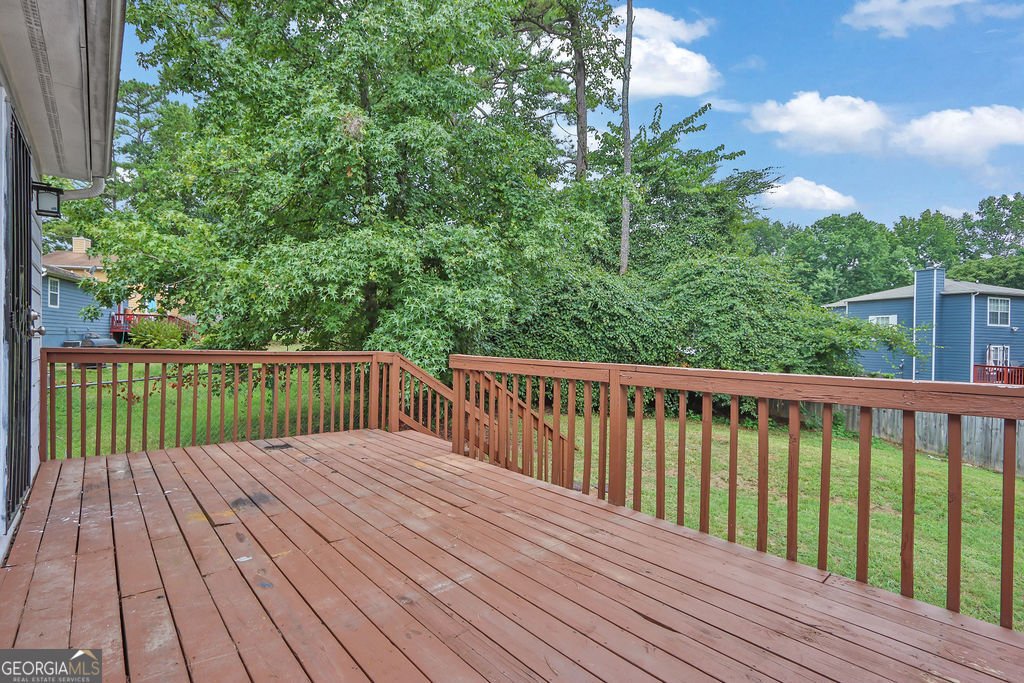 5598 Emerald Glen Stone Mountain - 34
