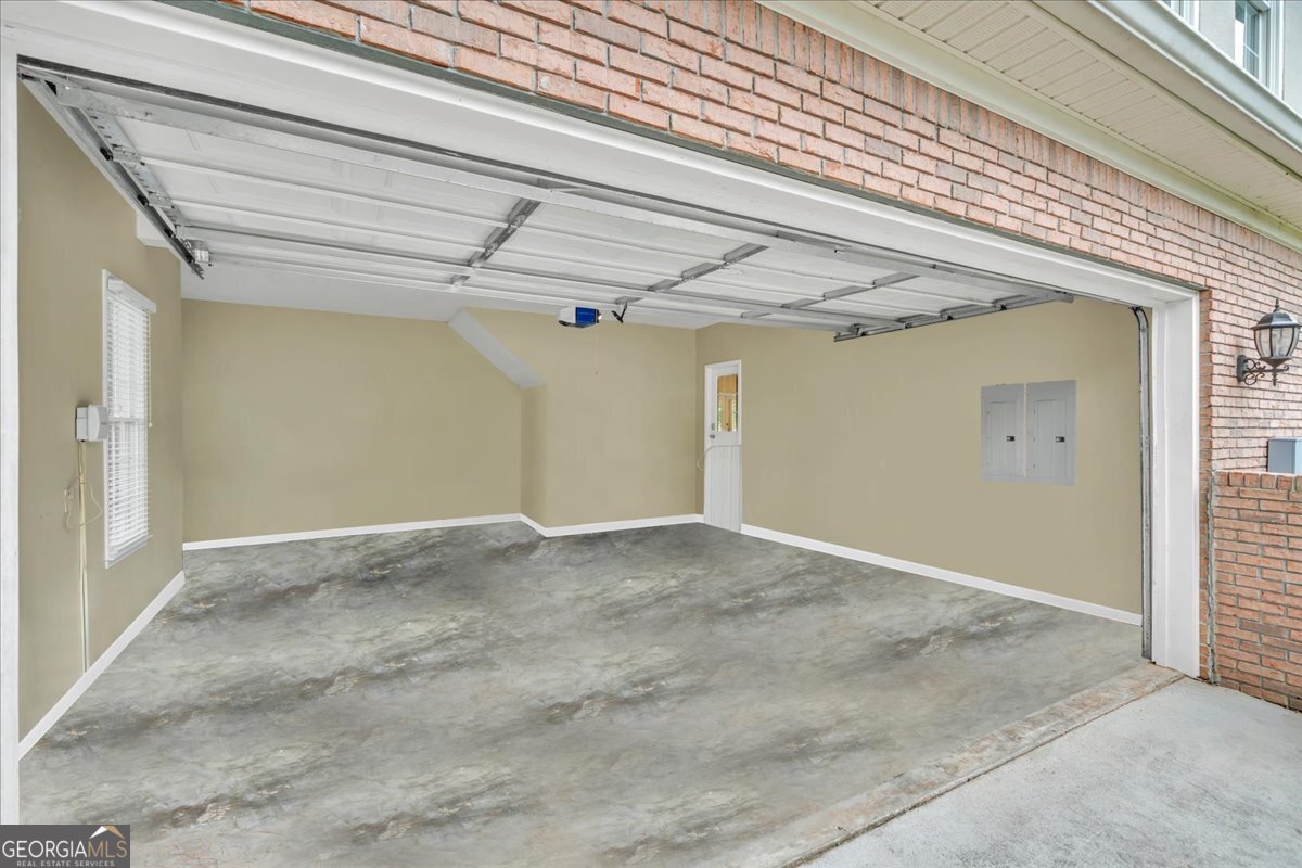 411 Creekside Drive Warner Robins - 39