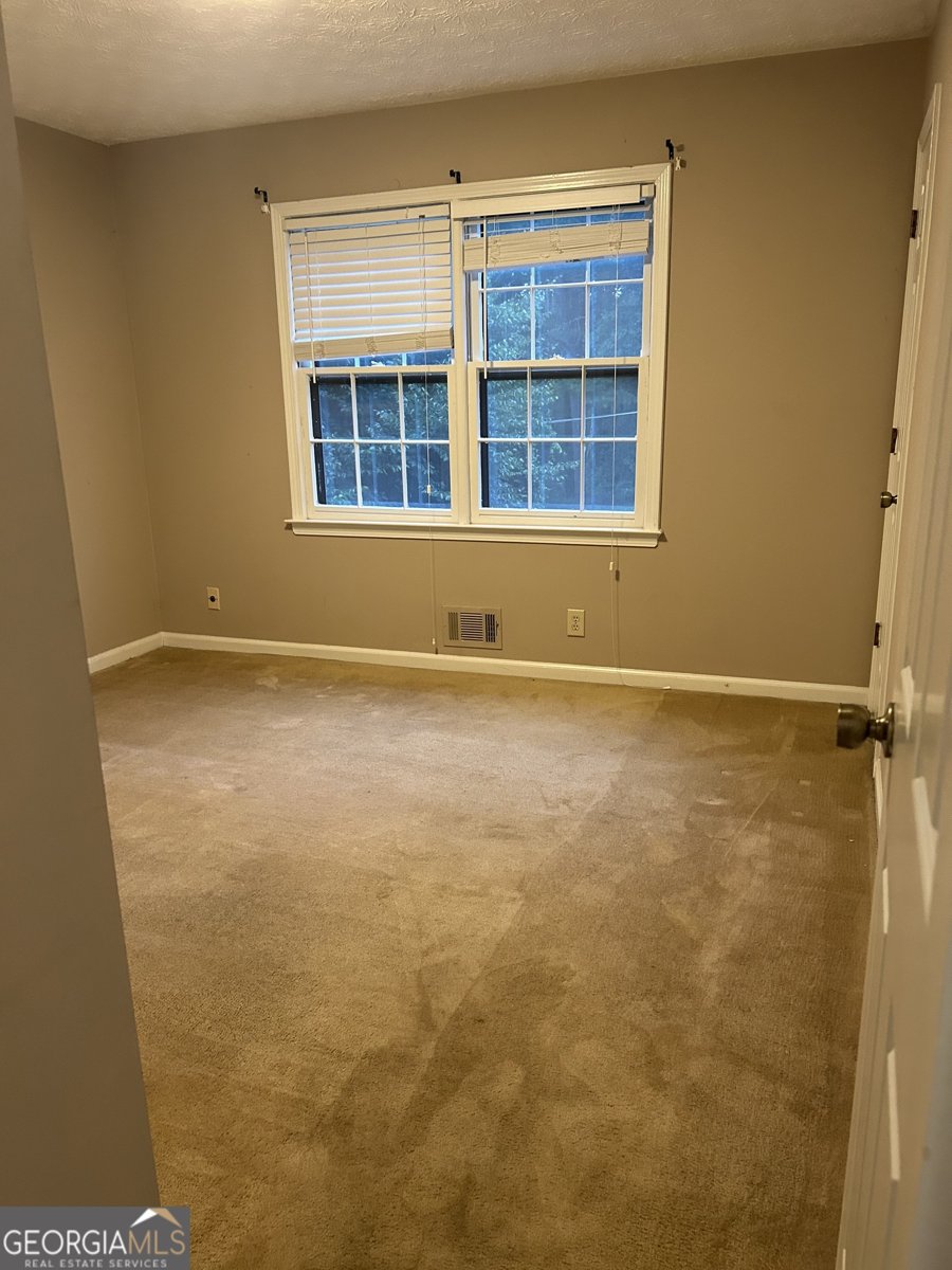 2851 Brackenwood Drive Snellville - 2