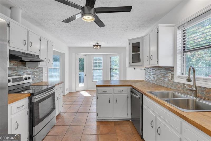 3580 DRUM ROLL Lane Snellville - 12