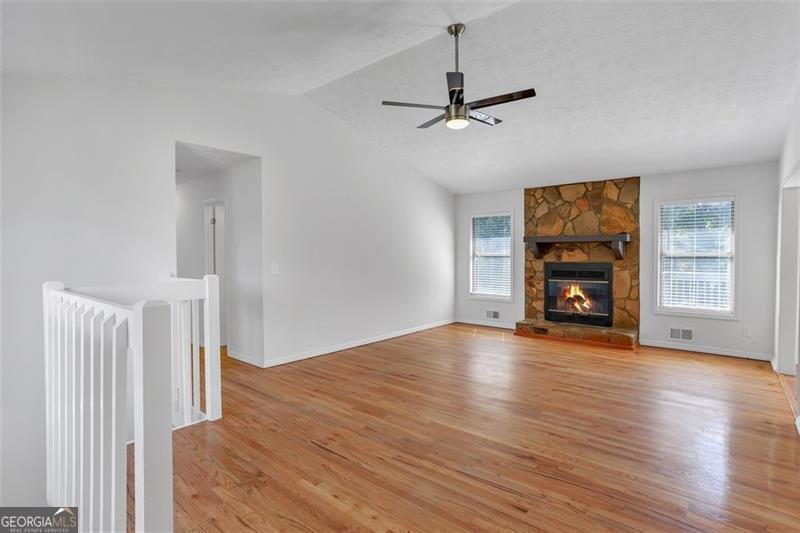 3580 DRUM ROLL Lane Snellville - 8