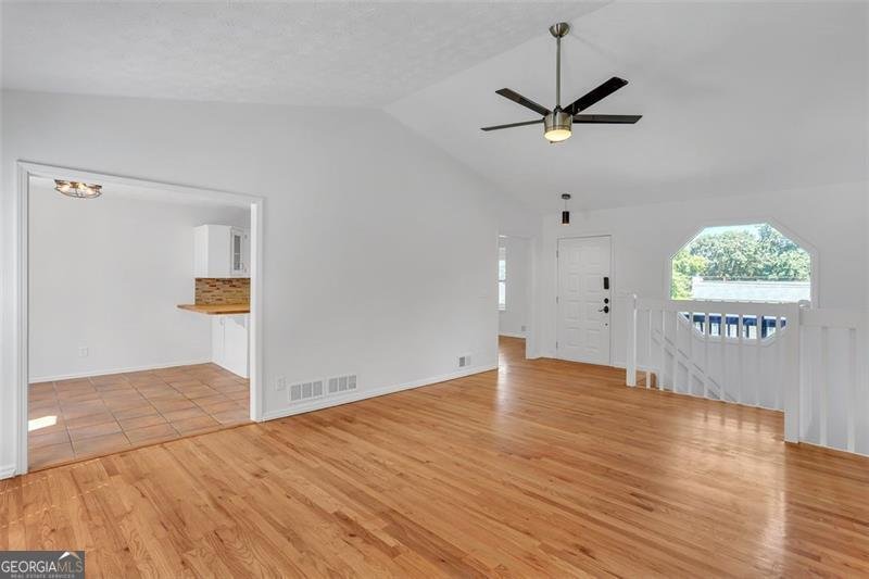 3580 DRUM ROLL Lane Snellville - 9
