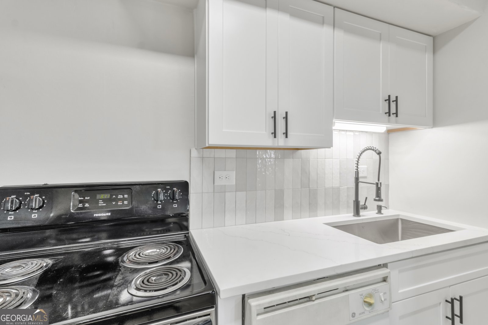 300 Peachtree St 23 L Atlanta - 10
