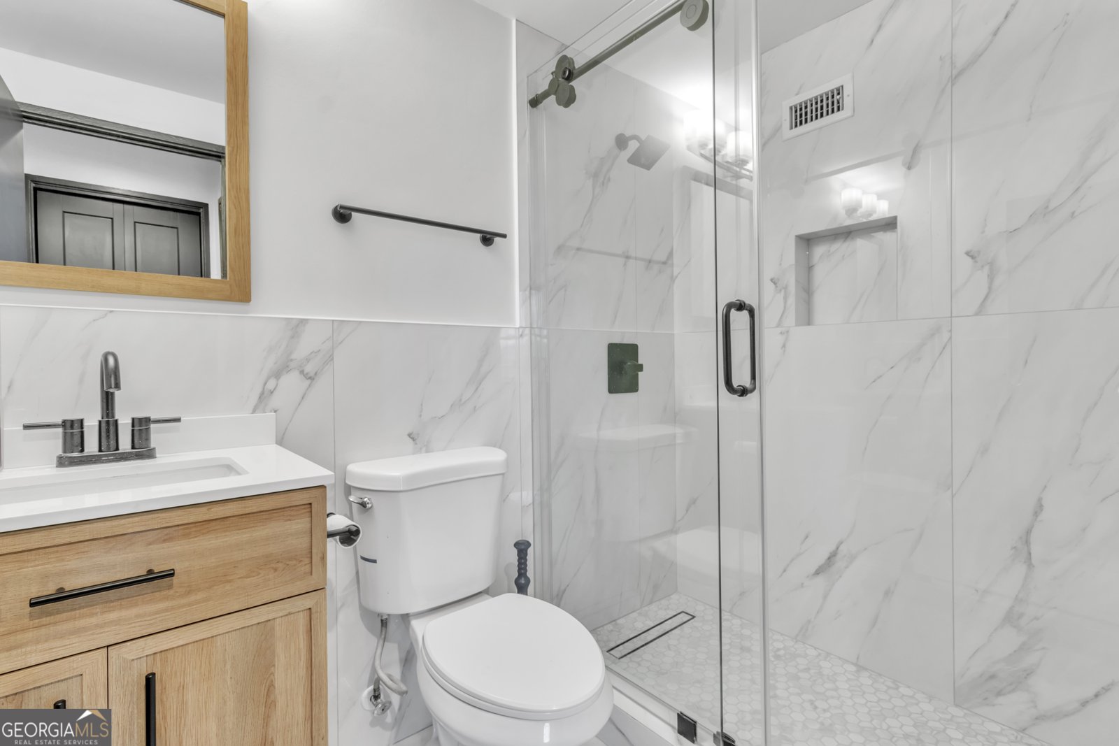 300 Peachtree St 23 L Atlanta - 18