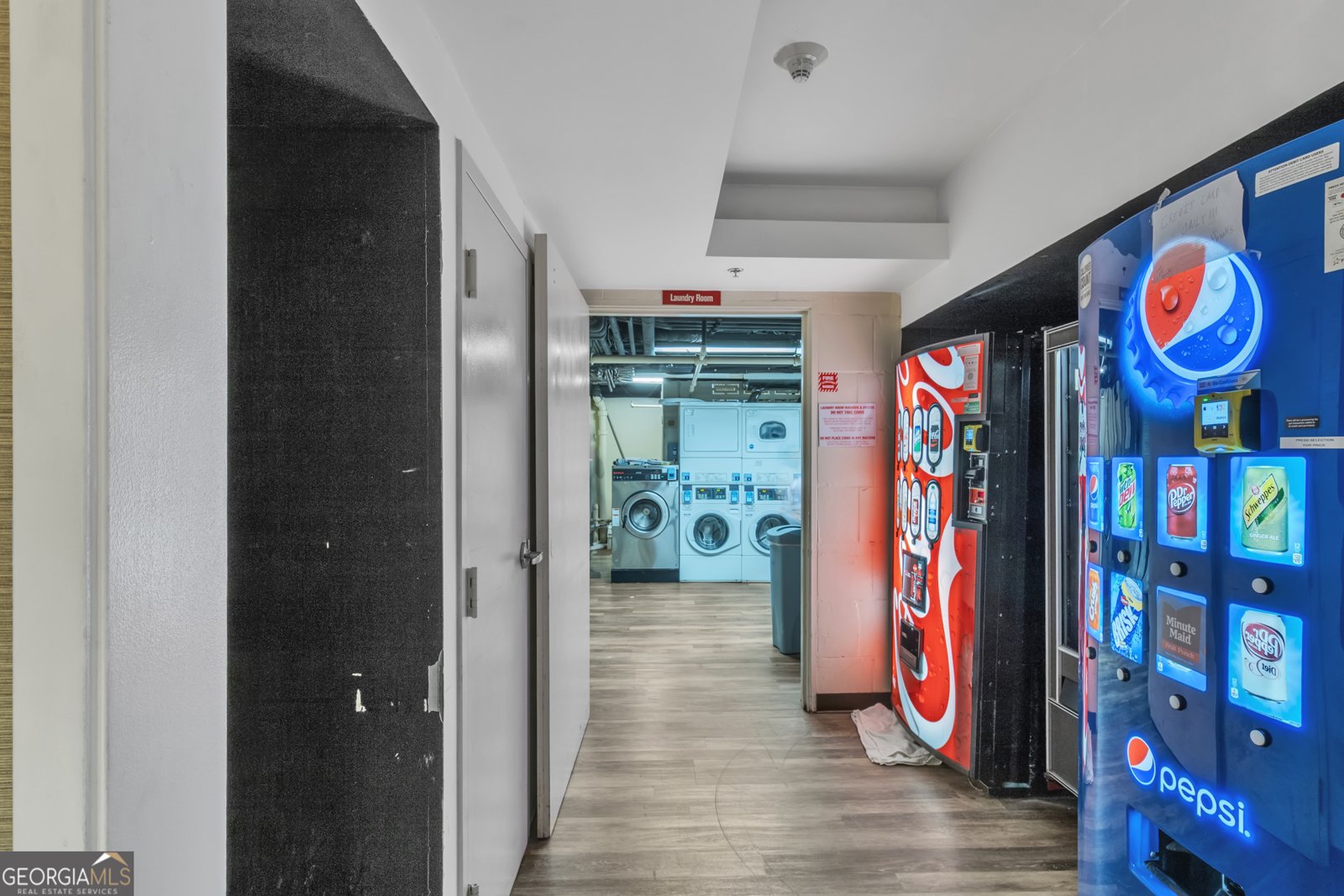 300 Peachtree St 23 L Atlanta - 22