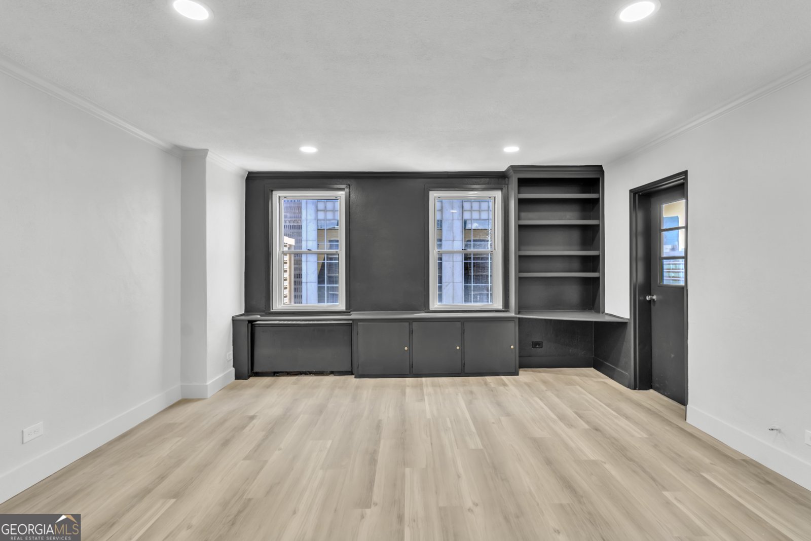 300 Peachtree St 23 L Atlanta - 5