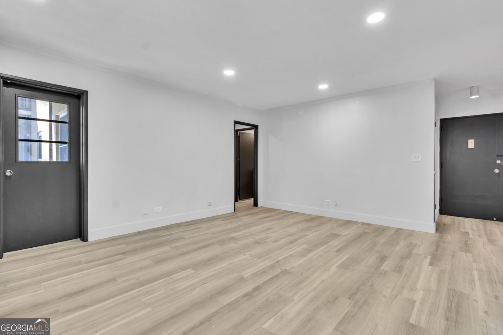 300 Peachtree St 23 L Atlanta - 7