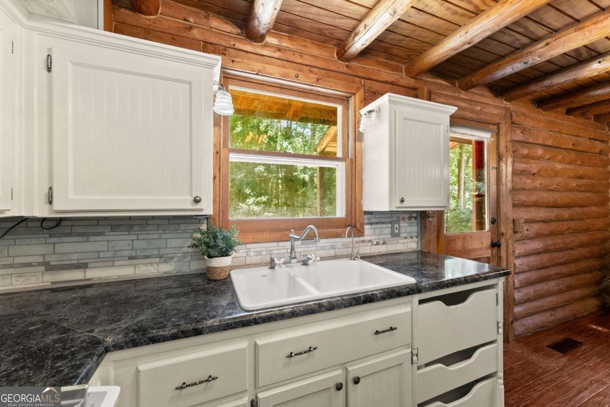 207 Sabrina Court Woodstock - 15