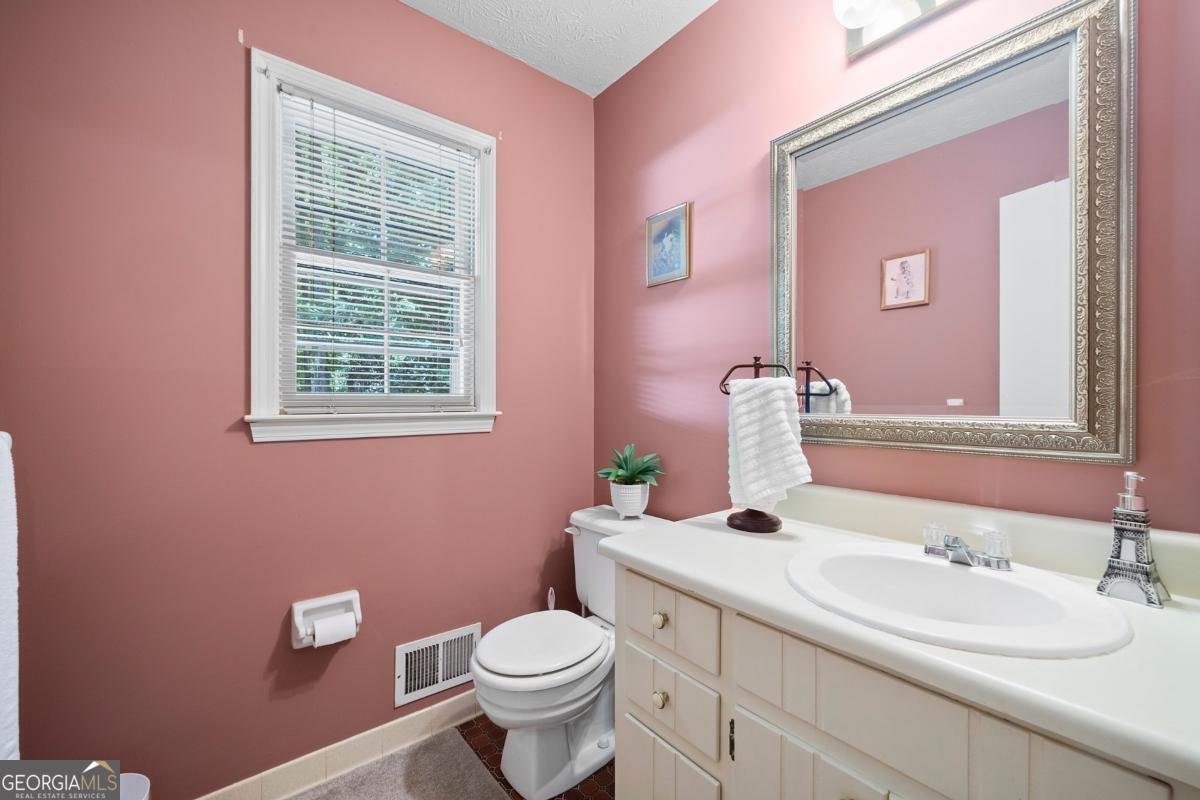 4665 Redspruce Drive Lilburn - 11