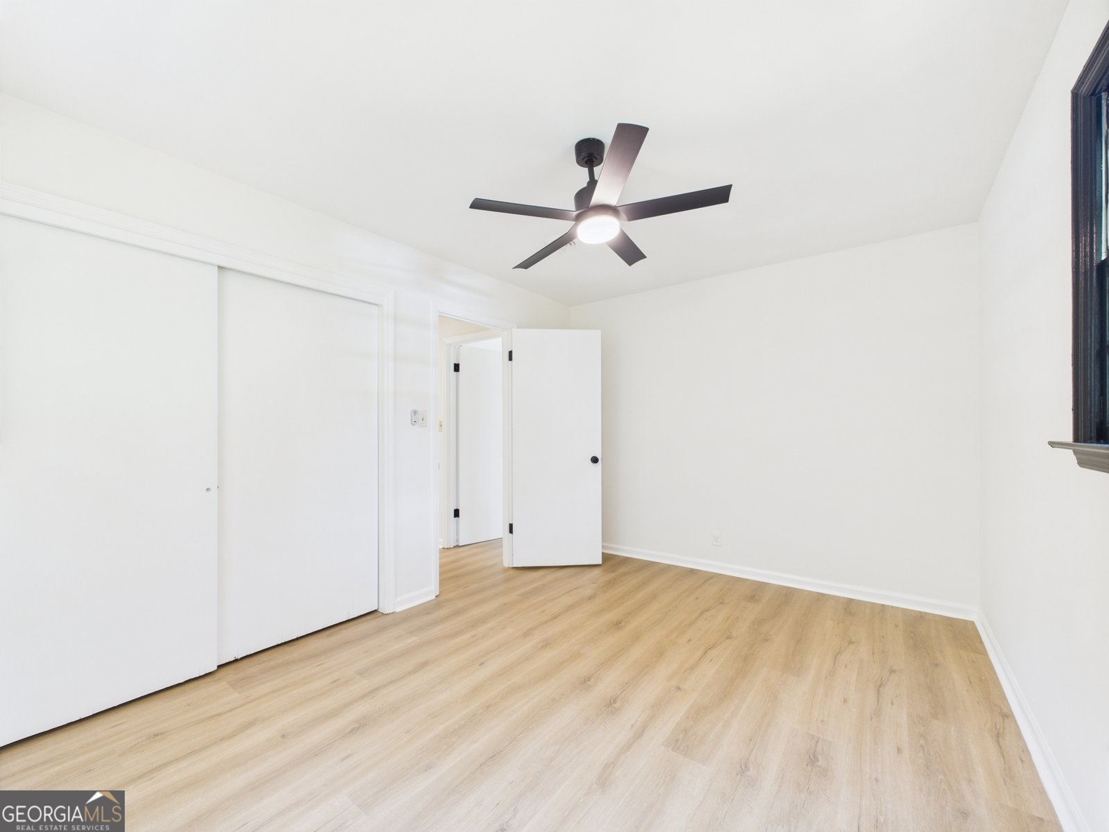 2350 Price Drive Macon - 19