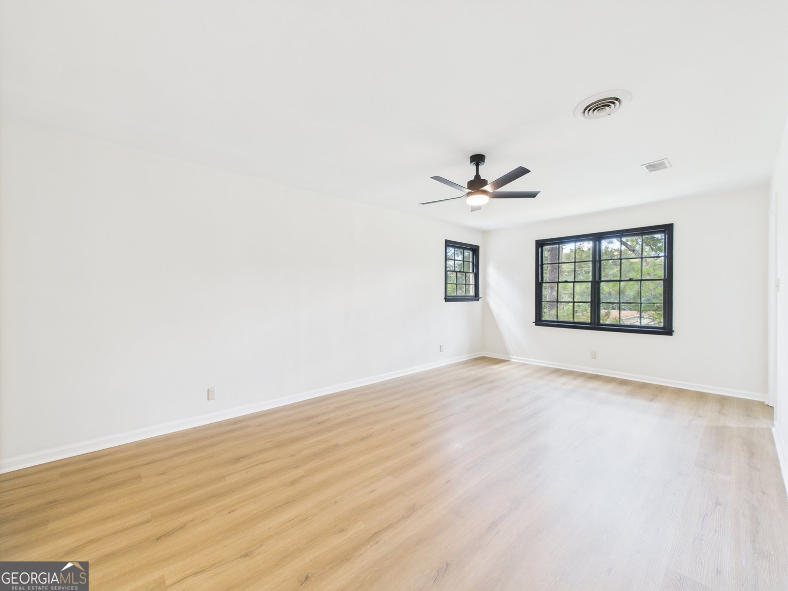 2350 Price Drive Macon - 23