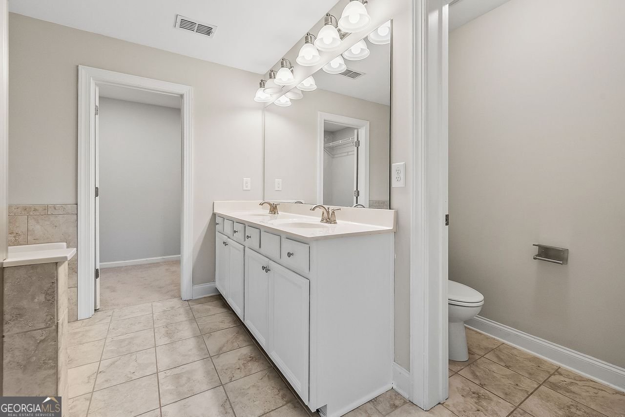 9944 CAMERON PARC Circle Johns Creek - 11